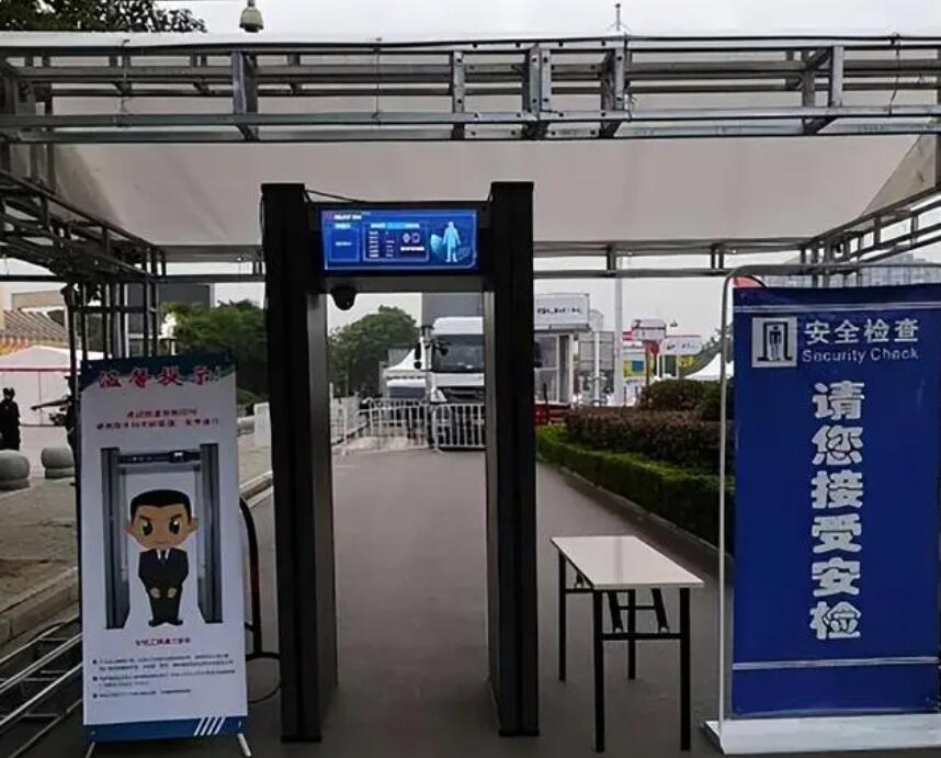 3-學(xué)校設(shè)置安檢門的必要性.jpg